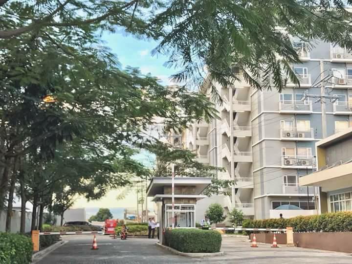 The Treehouse B @ Trees Residences Manila Exteriör bild