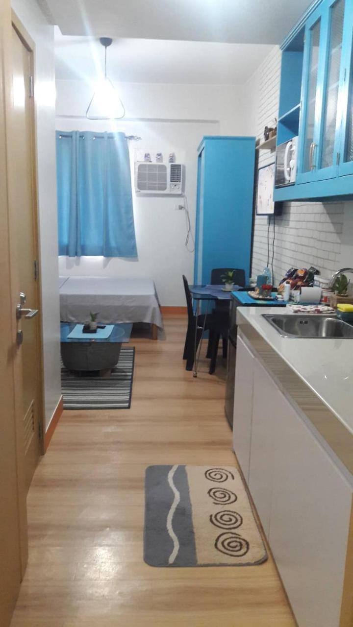 The Treehouse B @ Trees Residences Manila Exteriör bild